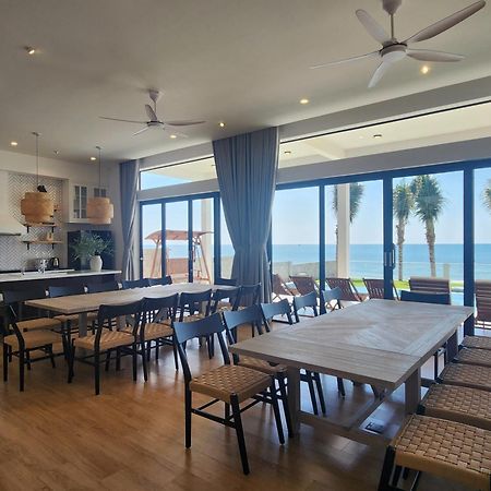 Yen Beachfront Villa Фан Тиет Екстериор снимка